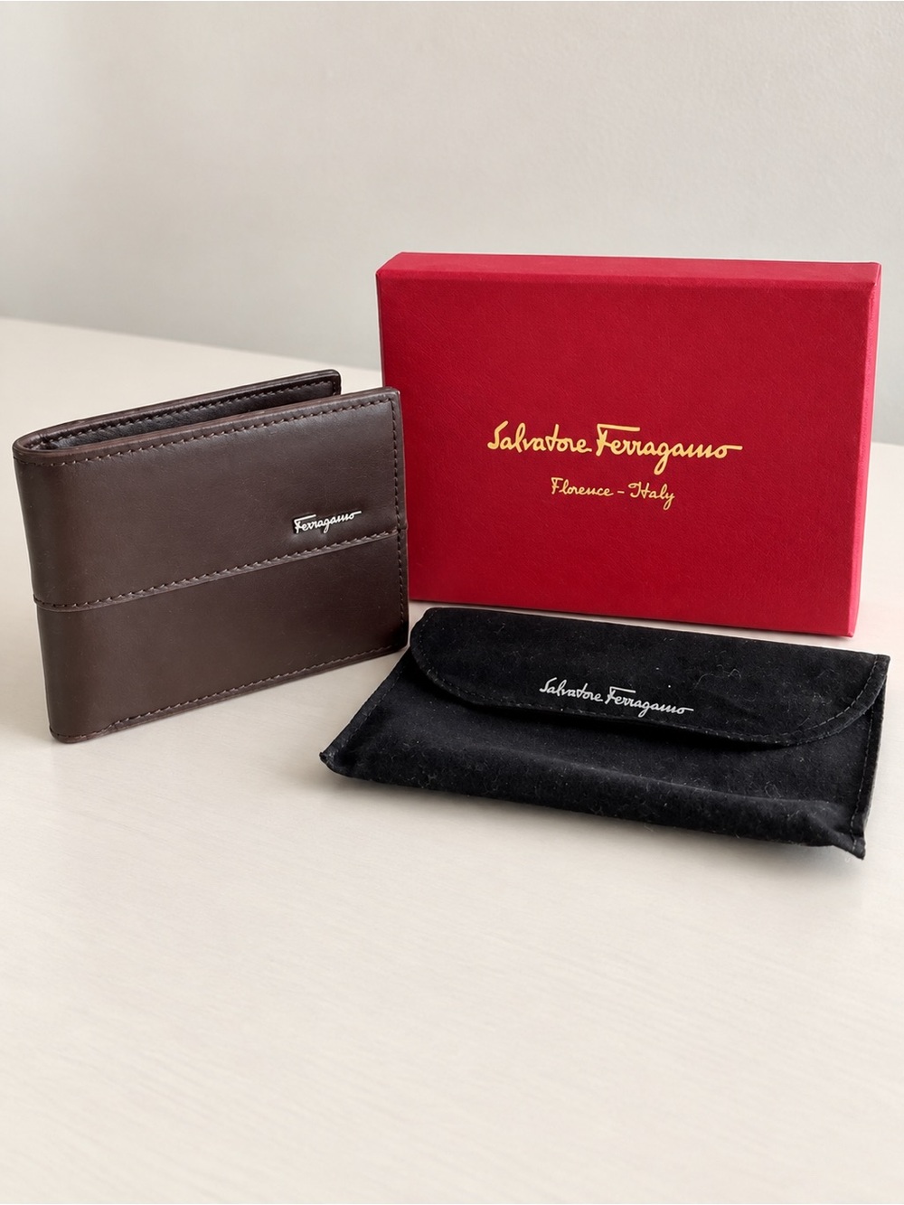 Dark Brown Bifold Wallet with Coin Pocket & Box